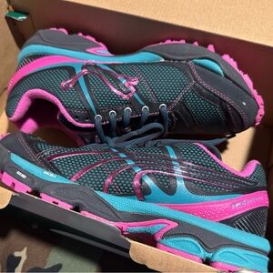 Unused Wmns Puma Nightfox great walking trek sneaker for cooler temps.